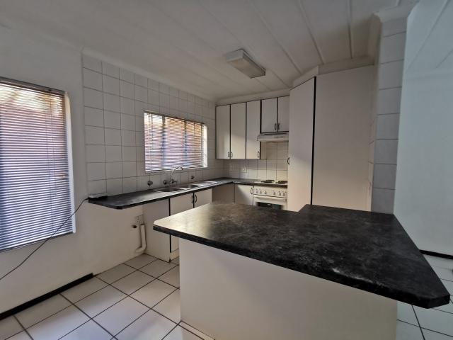 Townhouse for sale in Waterkloof, Gauteng