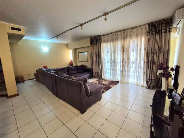 Townhouse for sale in Seaview, Kwazulu-natal