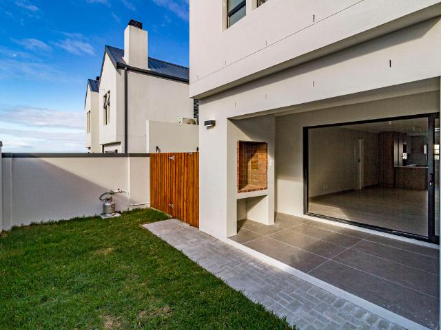 House for rent in Helderberg Manor, City of Cape Town