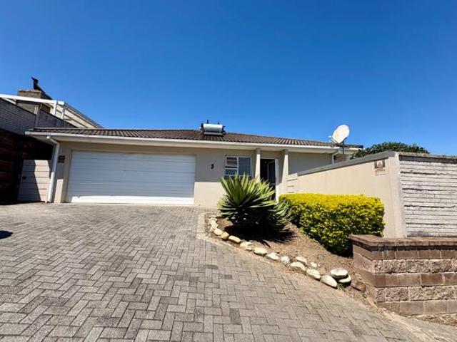 Townhouse for sale in Amatola View, Bhisho