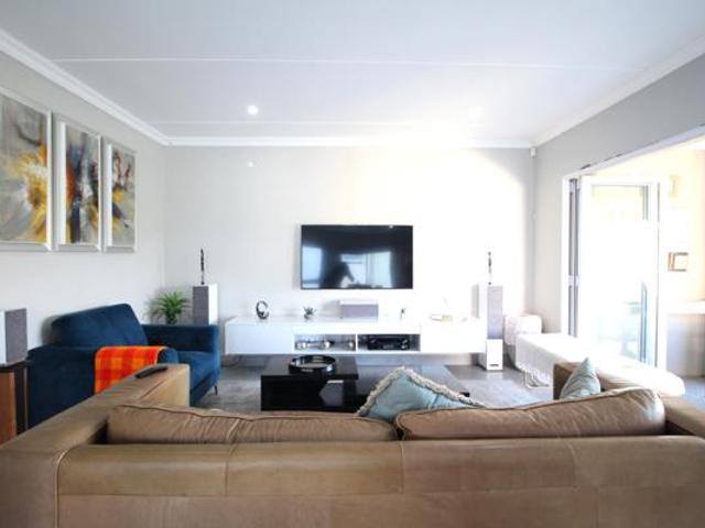 Townhouse for sale in Amatola View, Bhisho