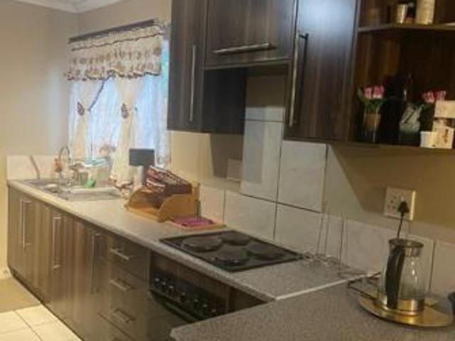 Townhouse for sale in Dr Kenneth Kaunda, North West