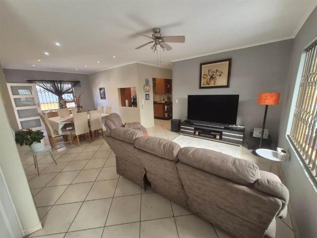 Townhouse for sale in Ekurhuleni, Gauteng