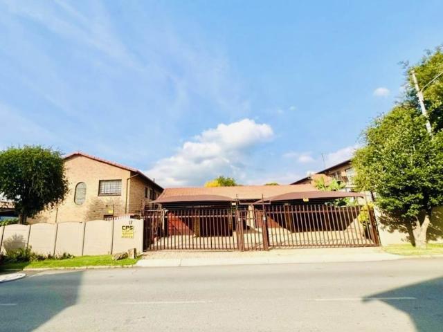 Townhouse for sale in Ekurhuleni, Gauteng