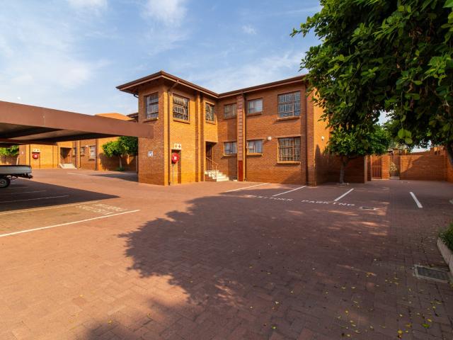 Townhouse for rent in Ekurhuleni, Gauteng