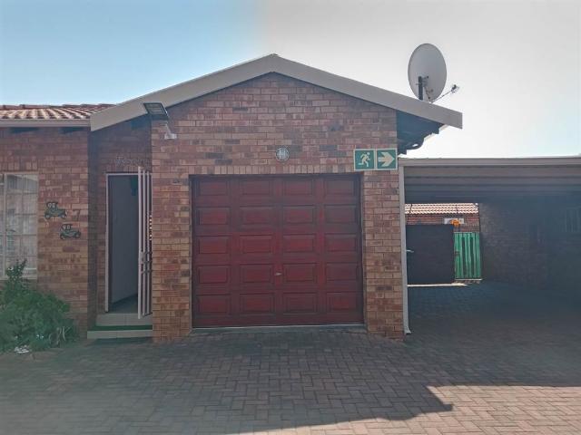Townhouse for sale in Ekurhuleni, Gauteng