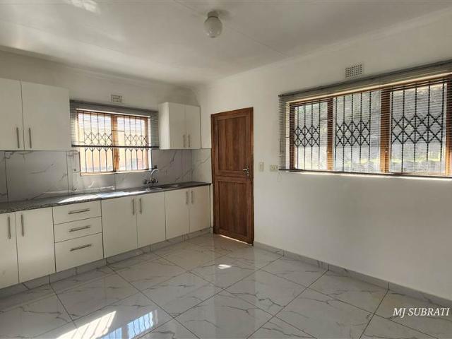 Townhouse for sale in Seaview, Kwazulu-natal