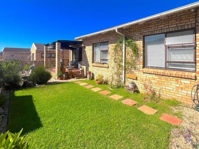 Townhouse for sale in Eastern Cape