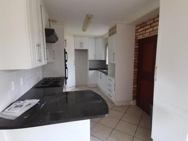 Townhouse for sale in Port Elizabeth, Eastern Cape
