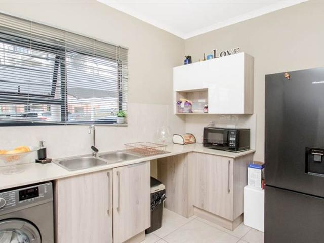 Townhouse for sale in North & Sandton, Randburg