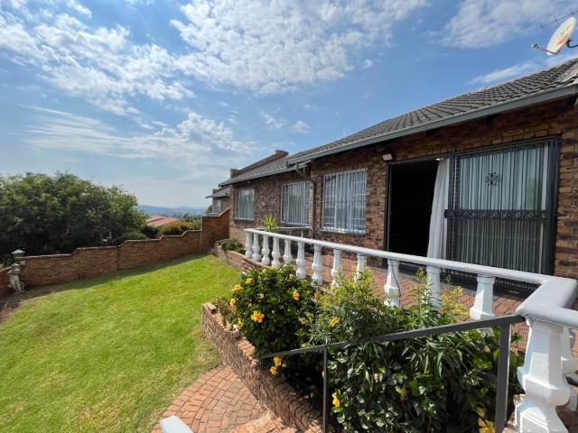 Townhouse for sale in Kagiso, Gauteng