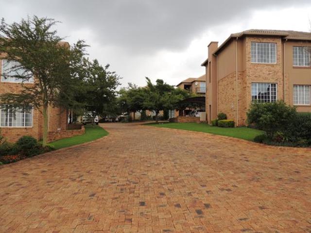Townhouse for rent in Westonaria, Gauteng