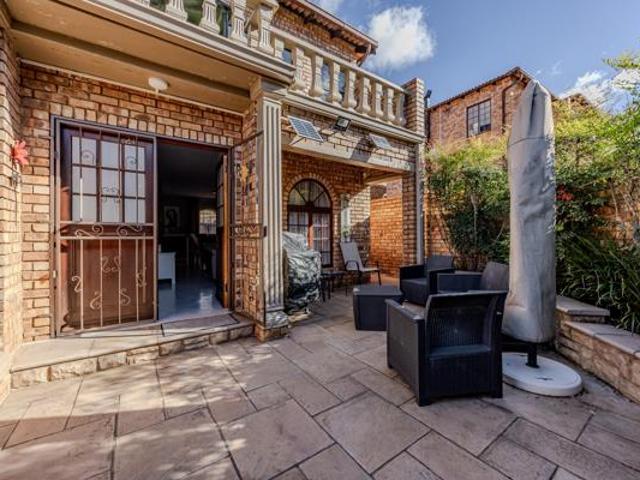 Townhouse for sale in Westonaria, Gauteng