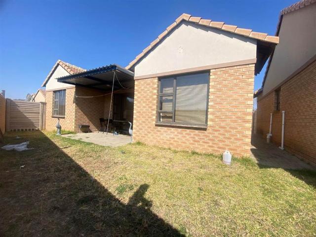 Townhouse for sale in Bloemfontein, Free State