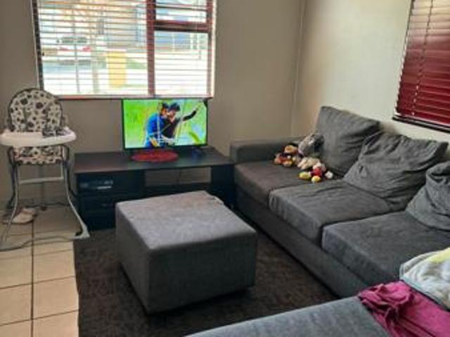 Townhouse for sale in Vosloorus, Gauteng