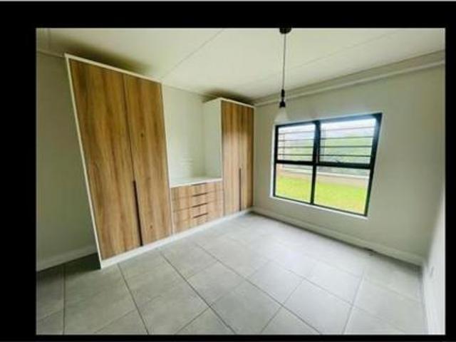 Townhouse for rent in Vosloorus, Gauteng