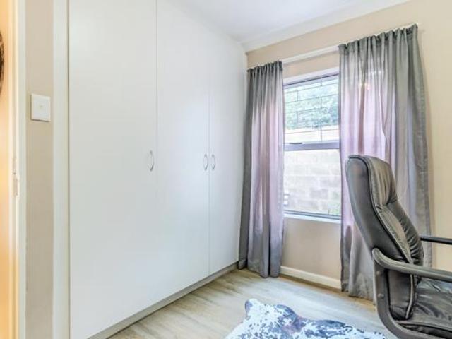 Townhouse for rent in Cape Town, Western Cape