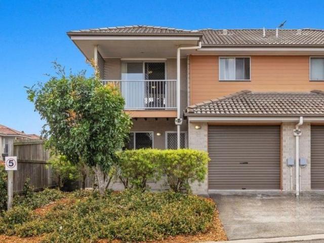 Townhouse for sale in Toombul, Queensland