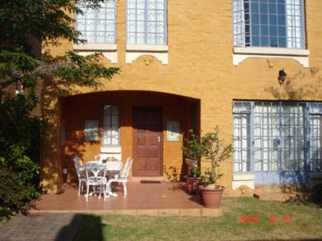Townhouse for sale in Randburg, City of Johannesburg Metropolitan Municipality