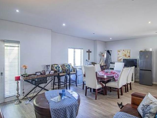 Townhouse for sale in Durbanville, Western Cape