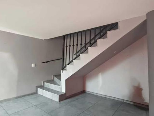 Townhouse for rent in Cape Town, Western Cape
