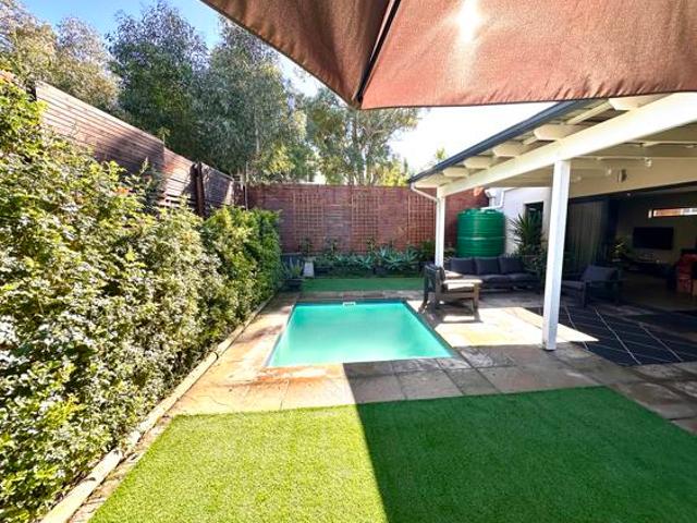 Townhouse for rent in Cape Town, Western Cape
