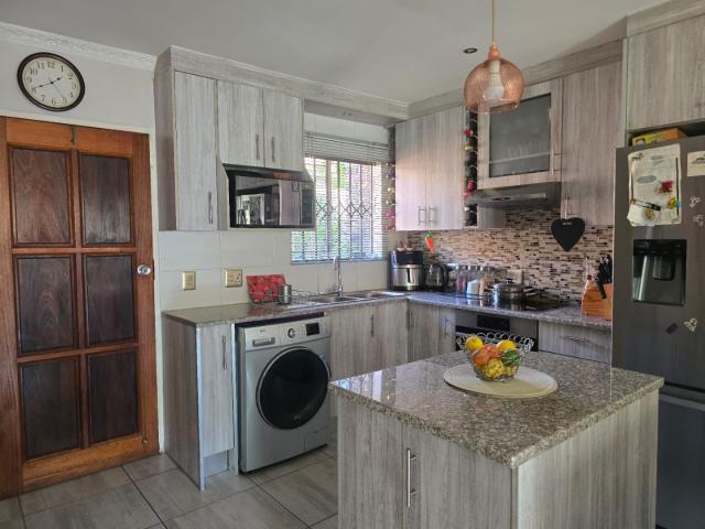 Townhouse for rent in Randburg