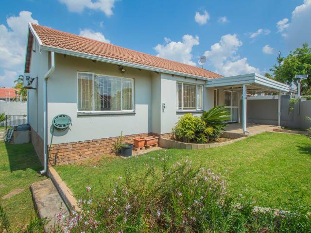 Townhouse for sale in Randburg, City of Johannesburg Metropolitan Municipality