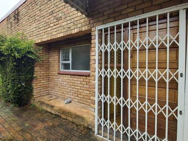 Townhouse for rent in Umgungundlovu, Kwazulu-natal