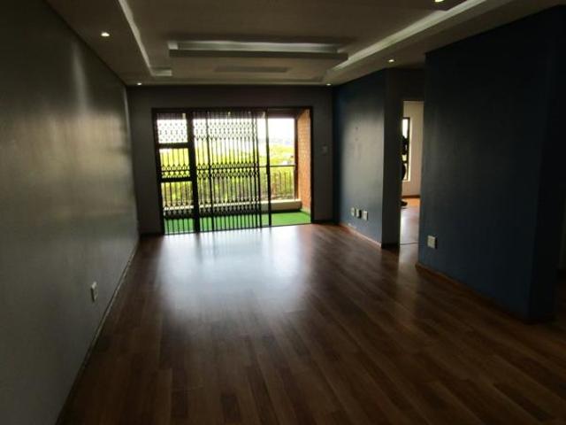 Townhouse for rent in Vosloorus, Gauteng