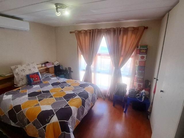 Townhouse for sale in Vosloorus, Gauteng