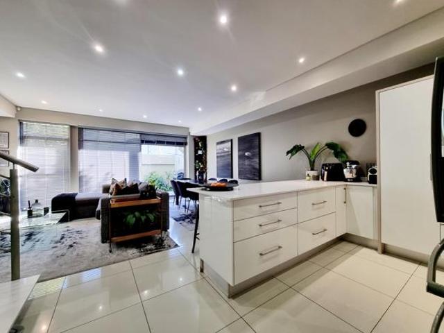 Townhouse for rent in Vosloorus, Gauteng