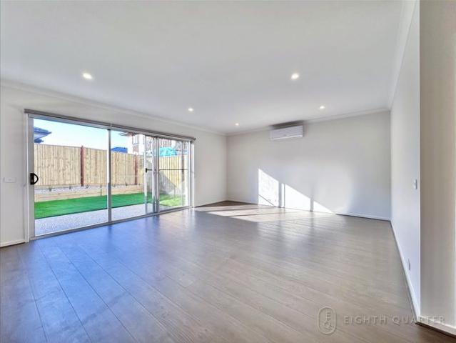 Townhouse for rent in Officer Central Estate, Melbourne