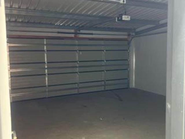 Townhouse for rent in Waterkloof, Gauteng