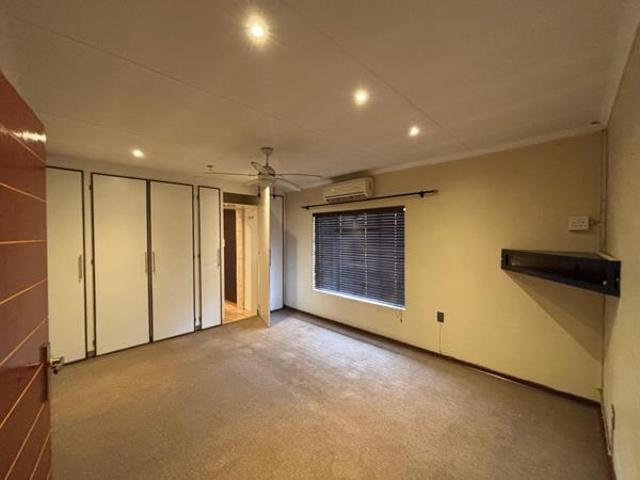 Townhouse for rent in Rustenburg Local Municipality, Bojanala Platinum District Municipality