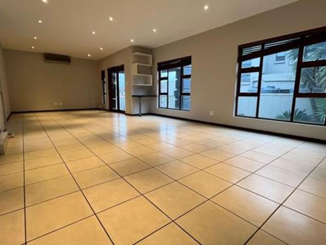 Townhouse for rent in Vosloorus, Gauteng