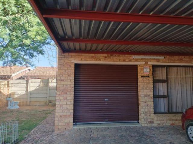 Townhouse for sale in Klerksdorp, North West
