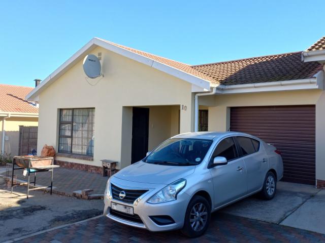 Townhouse for sale in Groot Brak Rivier, Western Cape