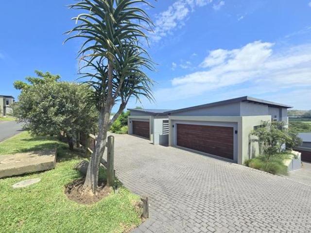 Townhouse for sale in Princess Grant, Kwazulu-natal