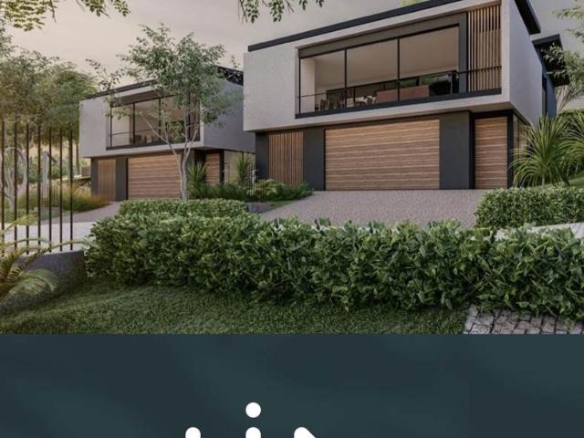 Townhouse for sale in Princess Grant, Kwazulu-natal