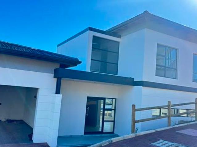 Townhouse for sale in Princess Grant, Kwazulu-natal