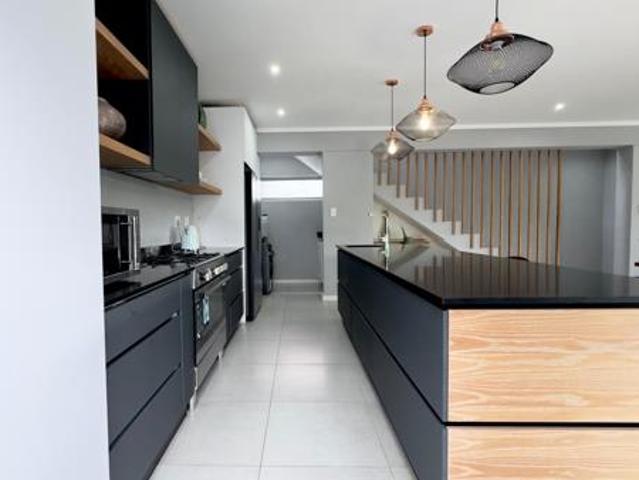 Townhouse for sale in Princess Grant, Kwazulu-natal