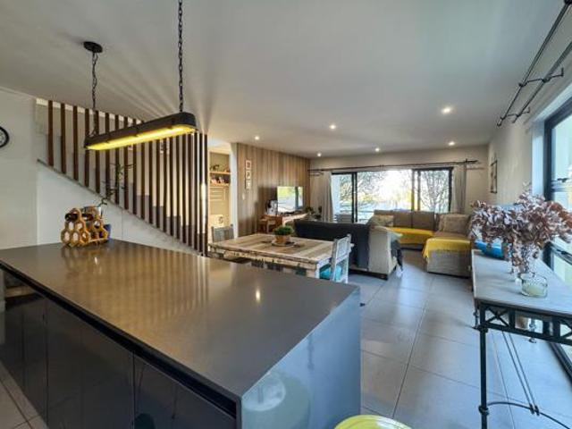 Townhouse for sale in Princess Grant, Kwazulu-natal