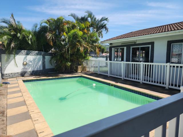 Townhouse for sale in Phoenix, Kwazulu-natal