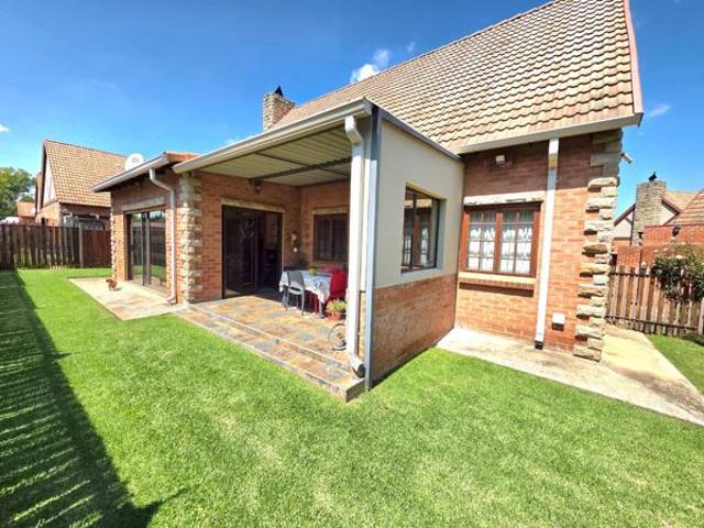 Townhouse for sale in Rosendal, Free State