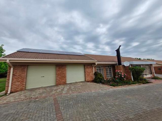 Townhouse for rent in Bethlehem, Dihlabeng Local Municipality