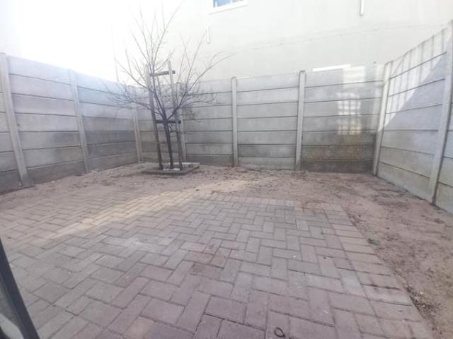 Townhouse for rent in Cape Town, Western Cape