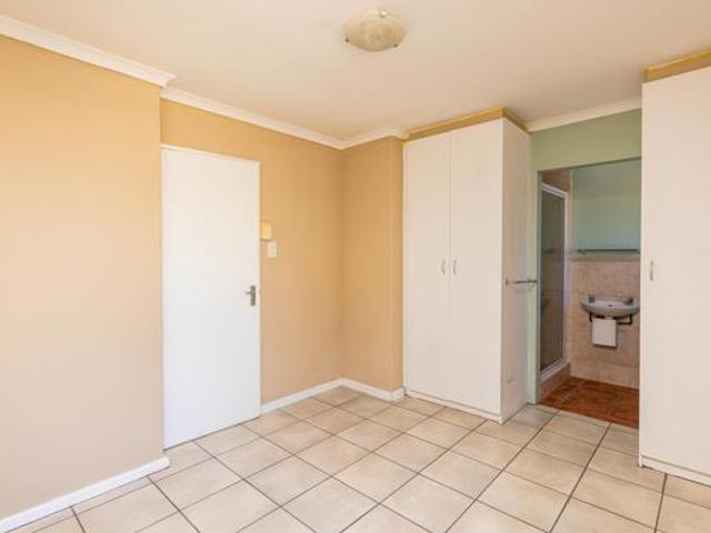 Townhouse for rent in Cape Town, Western Cape