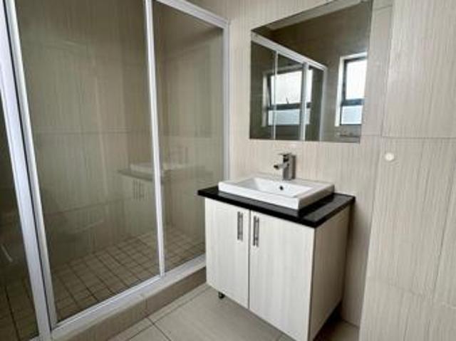 Townhouse for rent in Cape Town, Western Cape