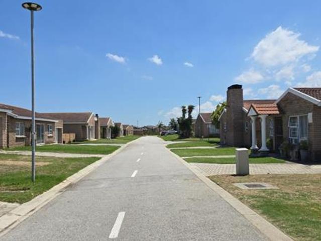 Townhouse for sale in Port Elizabeth, Eastern Cape